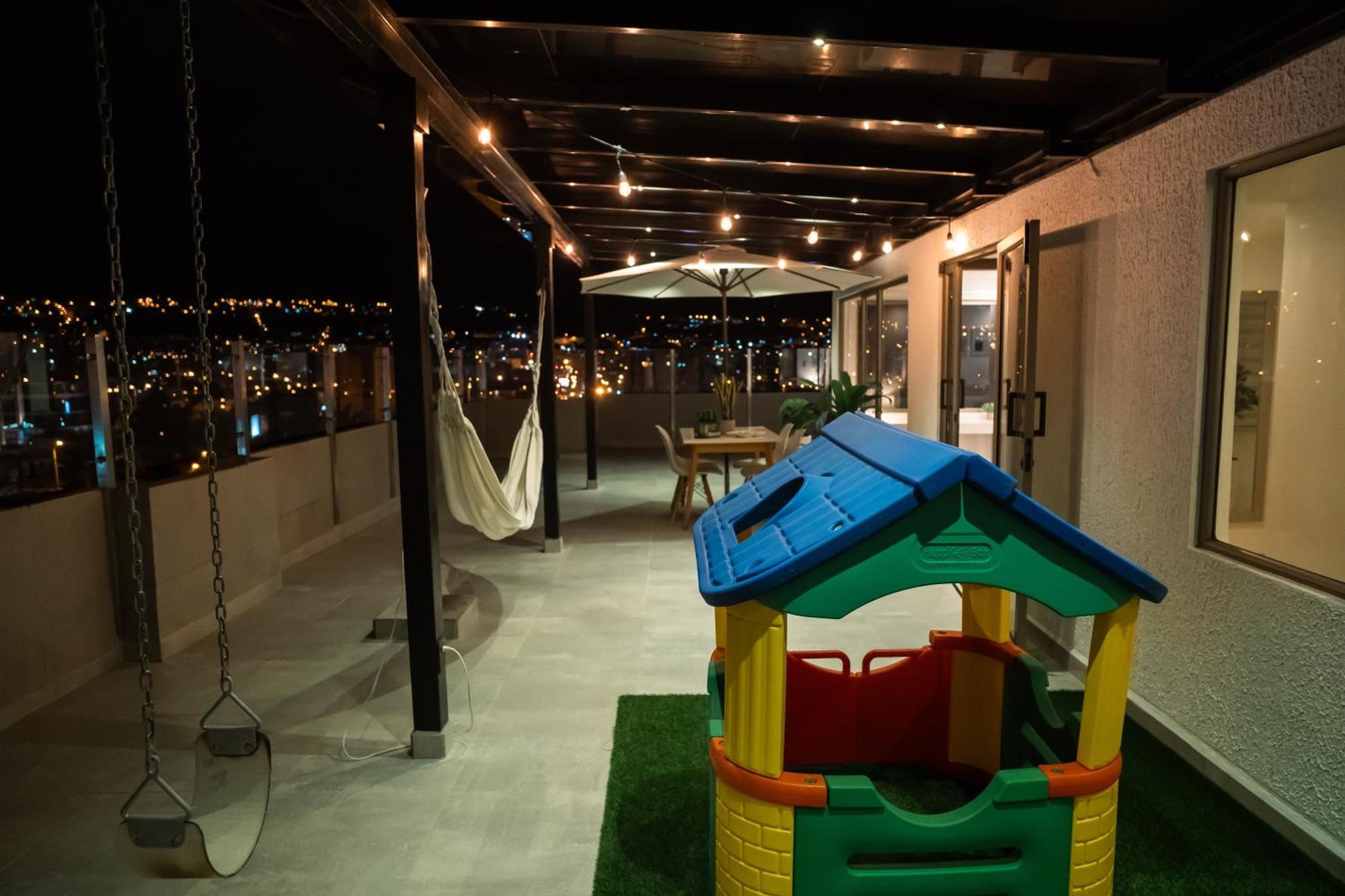 Spectacular Flat,3 Bedrooms, Central, Terrace, Free Parking كوينكا المظهر الخارجي الصورة