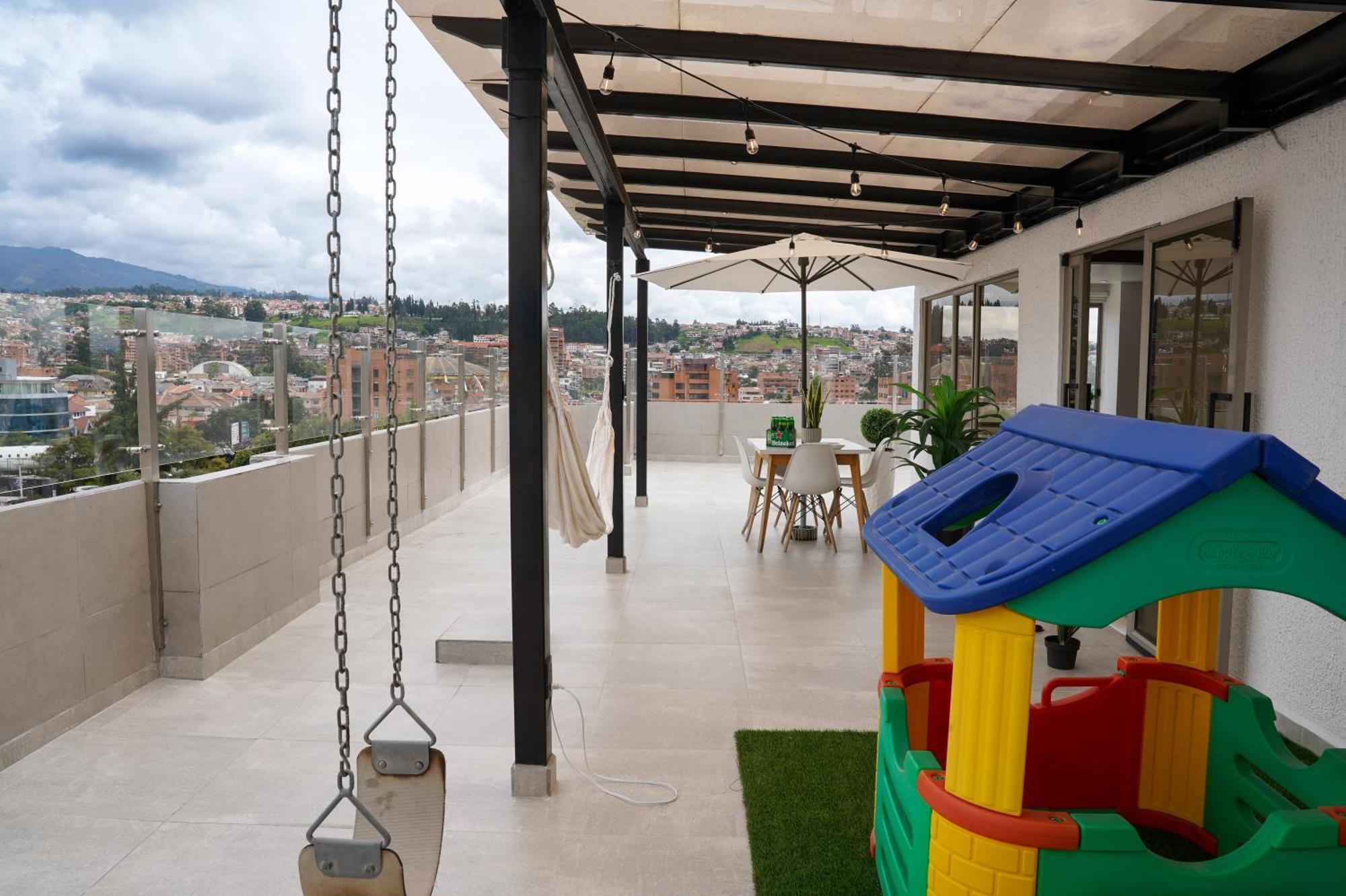 Spectacular Flat,3 Bedrooms, Central, Terrace, Free Parking كوينكا المظهر الخارجي الصورة