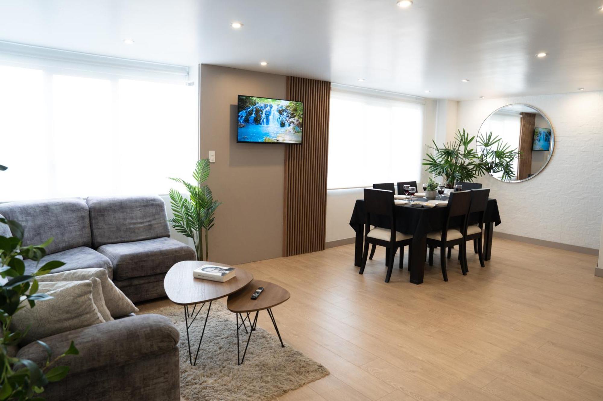 Spectacular Flat,3 Bedrooms, Central, Terrace, Free Parking كوينكا المظهر الخارجي الصورة
